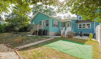 15 W Bolton Ave, Absecon, NJ 08201