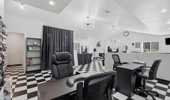 32 Throneberry Trl, Anderson, MO 64831