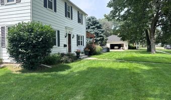 1207 8th St, Aurora, NE 68818