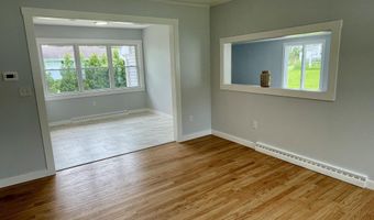 10 Crawford Dr, Bath, ME 04530