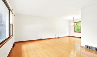 506 E Valley Ln, Arlington Heights, IL 60004