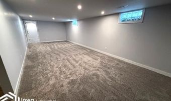 1414 E Linden St, Algona, IA 50511