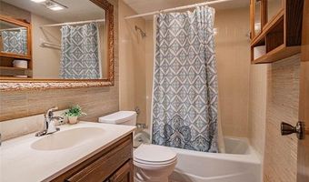 32 SE Shadowlake Dr 32, Bartlesville, OK 74006