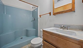 1879 BEACH Ave, Atlantic Beach, FL 32233