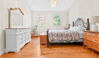 3 Aster Ln, Coventry, RI 02831