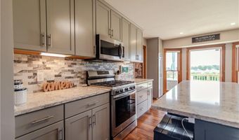 1502 Brookdale Dr, Atchison, KS 66002