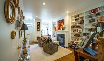 219 S ROYAL St, Alexandria, VA 22314