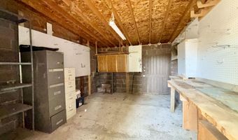 3030 Tamarack Cir, Bosque Farms, NM 87068