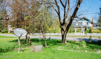 6962 Oak St, Bonners Ferry, ID 83805