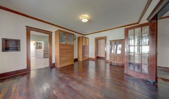805 W 4th St, Bicknell, IN 47512