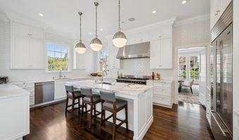 1121 BAY St, Alameda, CA 94501