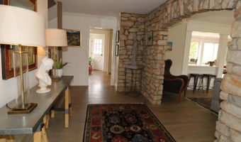 1 Crosstie Ln, Batesville, IN 47006