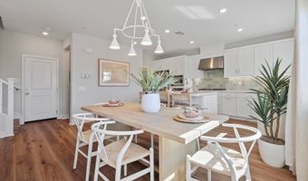 772 Edward Scholle Dr, Camarillo, CA 93010