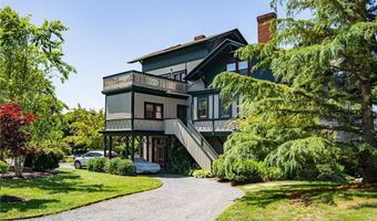 35 Chastellux Ave I, Newport, RI 02840