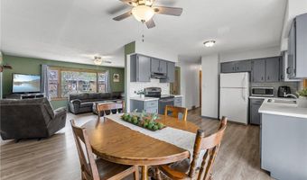 365 Spruce St E, Annandale, MN 55302
