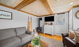 195 E Side Dr, Alton, NH 03809