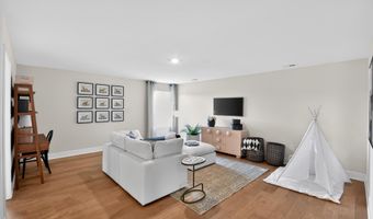 8 E Garfield Ave, Atlantic Highlands, NJ 07716