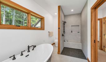 31 Cave Mountain Rd, Bartlett, NH 03812