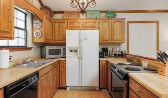 4416 Johnson Rd, Birchwood, TN 37308