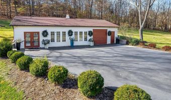 651 Kiefer Creek Rd, Ballwin, MO 63021