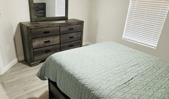 316 Plum St, Carlsbad, NM 88220