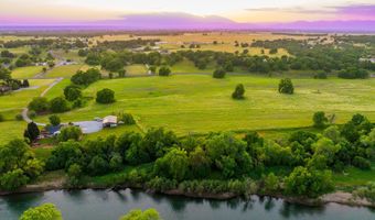 Deschutes Road, Anderson, CA 96007
