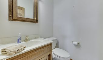 8888 Classic View Dr, Indianapolis, IN 46217