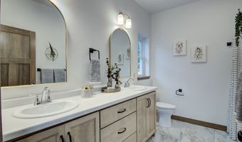 1372 Pebble Beach Dr Lot 163, Altoona, WI 54720