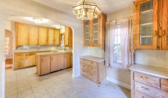 24 Hadwen Rd, Worcester, MA 01602