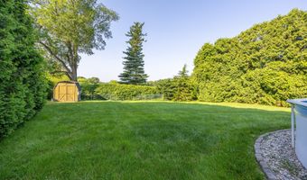272 Westwoods Ter, Bristol, CT 06010