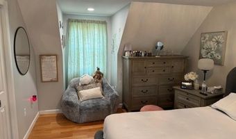 11 Woodside Ave, Cumberland, RI 02864