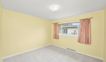 108 N May St, Addison, IL 60101