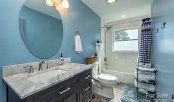 39 N Pershing Rd, Asheville, NC 28805