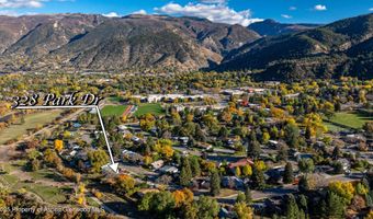328 Park Dr, Glenwood Springs, CO 81601