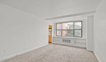1121 ARLINGTON Blvd 746, Arlington, VA 22209
