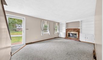 19 Greenleaf St, Billerica, MA 01821