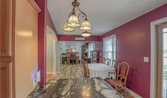 2077 Daniels Ave, Akron, OH 44312