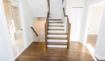 17 Warren Street 2, Bergenfield, NJ 07621