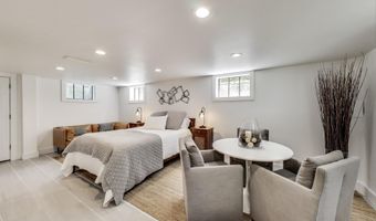 7807 GLENBROOK Rd, Bethesda, MD 20814