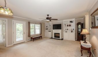 4 Bow Center Rd F2, Bow, NH 03304