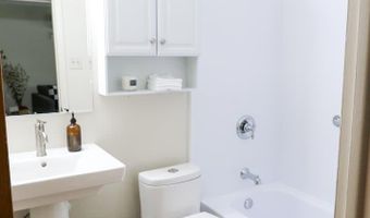 1596 1598 Jones Dr, Ann Arbor, MI 48105