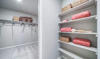 22242 E 38th Pl, Aurora, CO 80019