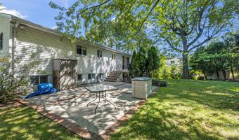 26 Warren Dr, Aberdeen, NJ 07747