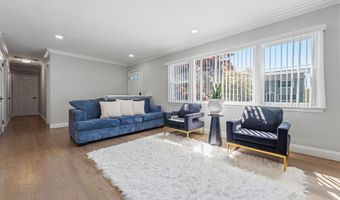 130 Deramo Pl, Bridgeport, CT 06606