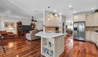 490 Arlington Ave S, Bayville, NJ 08721