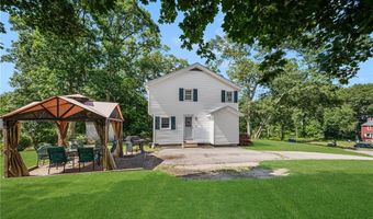 22 Clyde St, Blackstone, MA 01504