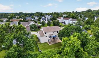 688 Stoney Creek Ln, Ballwin, MO 63021
