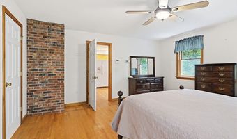 232 Gold St, Belchertown, MA 01007