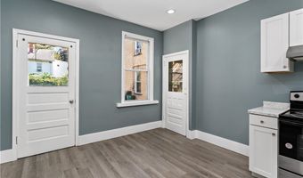 1318 Duss Ave, Ambridge, PA 15003