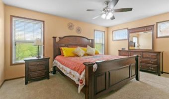15850 Elmwood Ln, Apple Valley, MN 55124